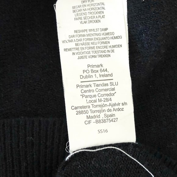 Atmosphere V Neck Sweater - Picture 4 of 4